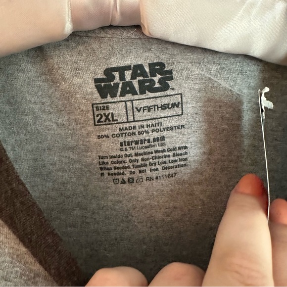 Star Wars Disney NWT Darth Vader Graphic Ringer T-Shirt Size 2XL - Picture 4 of 8